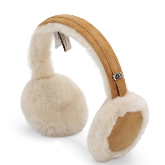 BNIB NWT UGG Women's Water Resistant Sheepskin Earmuffs with Embroidered Logo - Picture 5 of 16